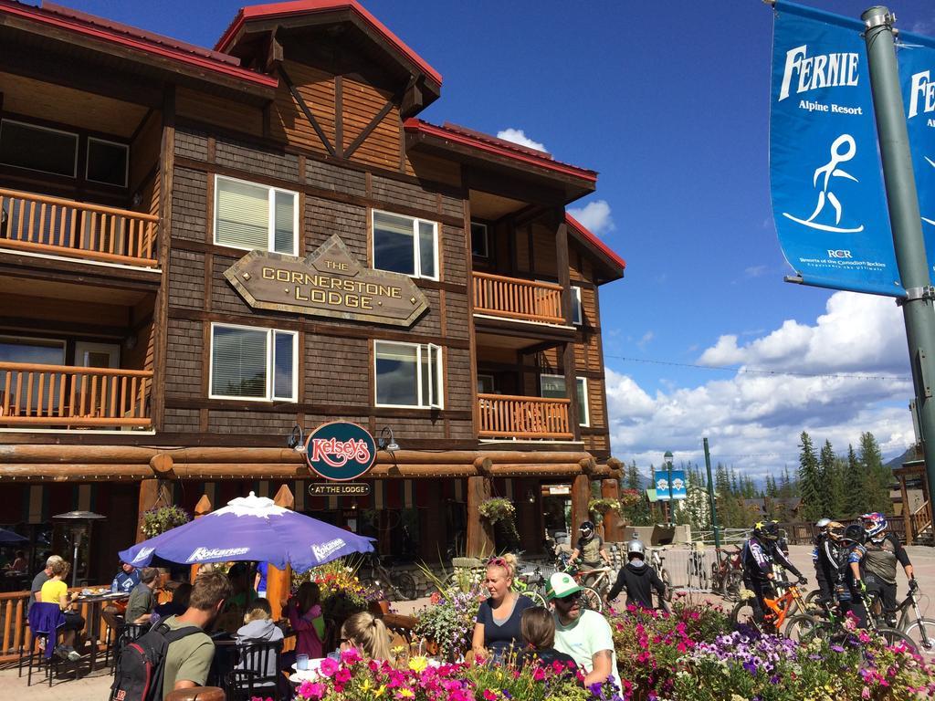 Cornerstone Lodge By Park Vacation Management Fernie Kültér fotó