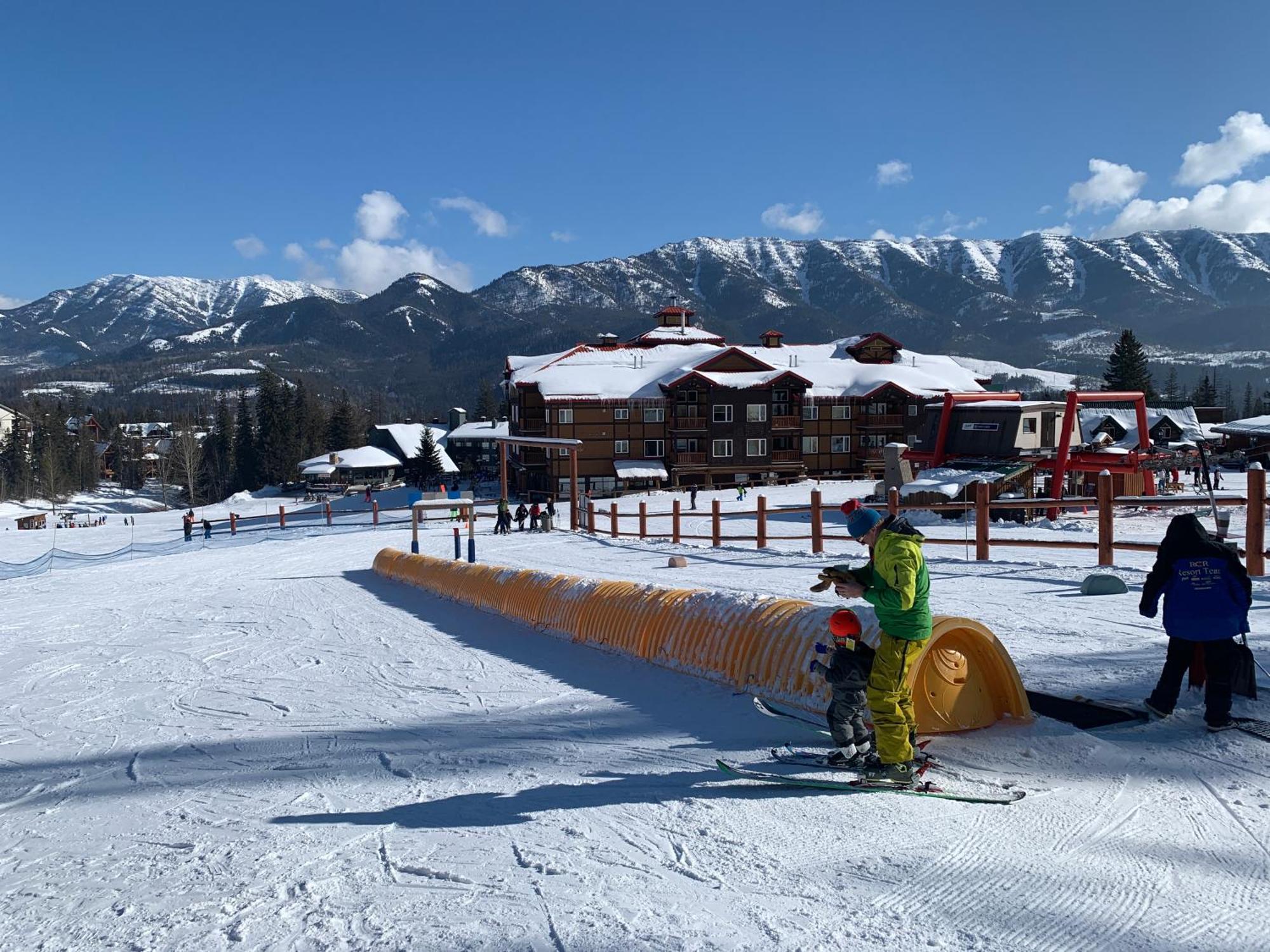 Cornerstone Lodge By Park Vacation Management Fernie Kültér fotó